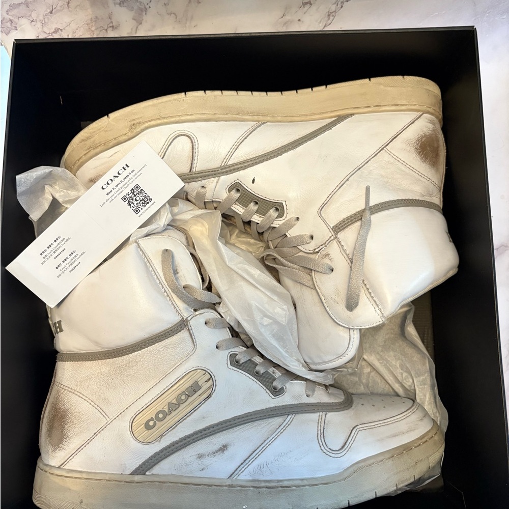 Coach Intentionally Distressed High-Top Men’s Sneakers - Box Included - Picture 3 of 6
